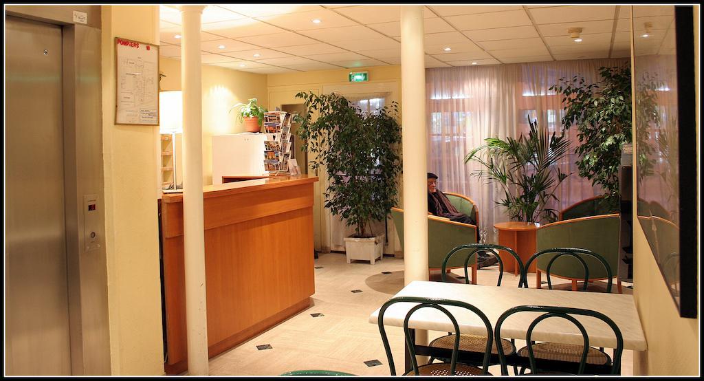 Pax Hotel Paris 18E Esterno foto