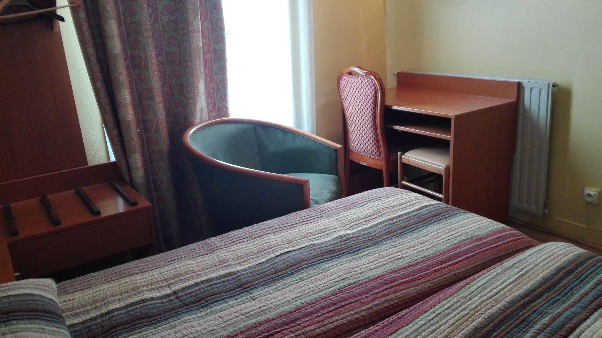 Pax Hotel Paris 18E Esterno foto