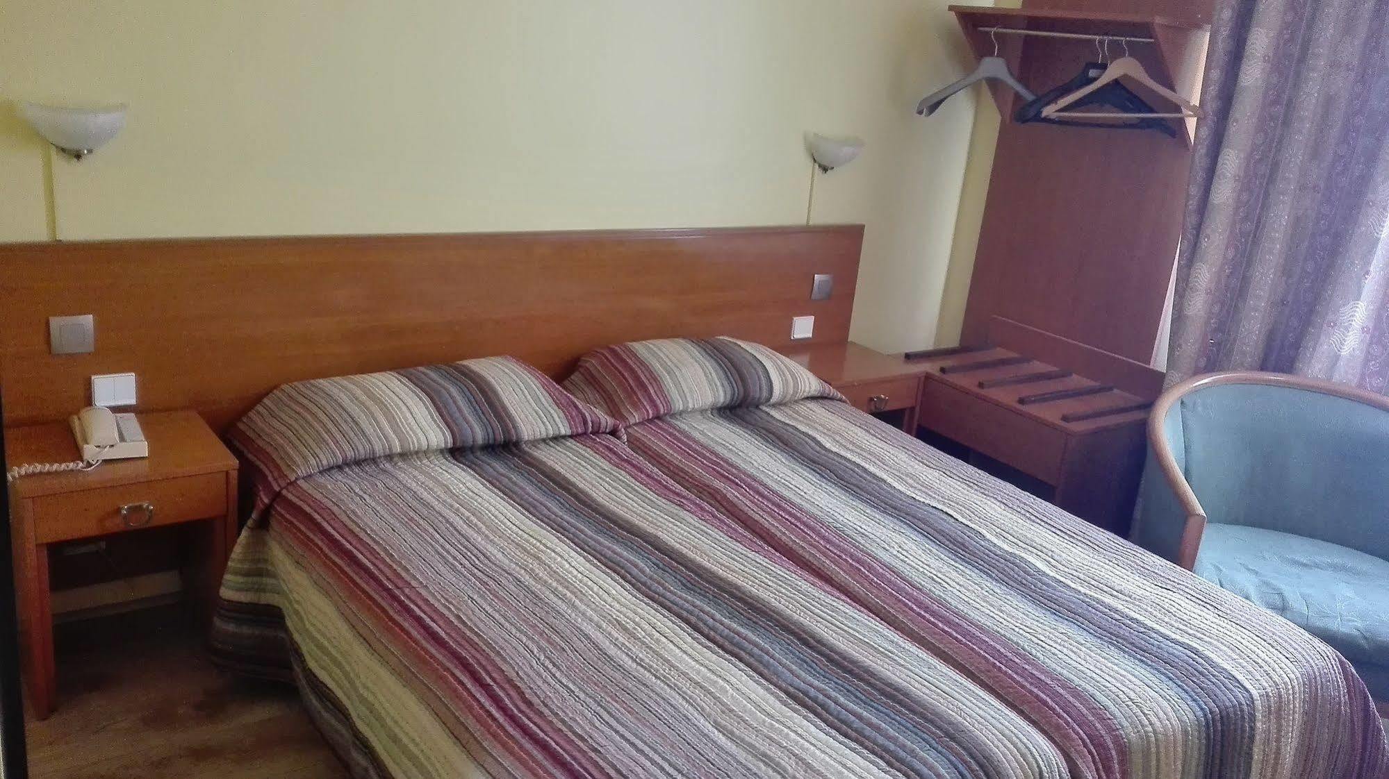 Pax Hotel Paris 18E Esterno foto